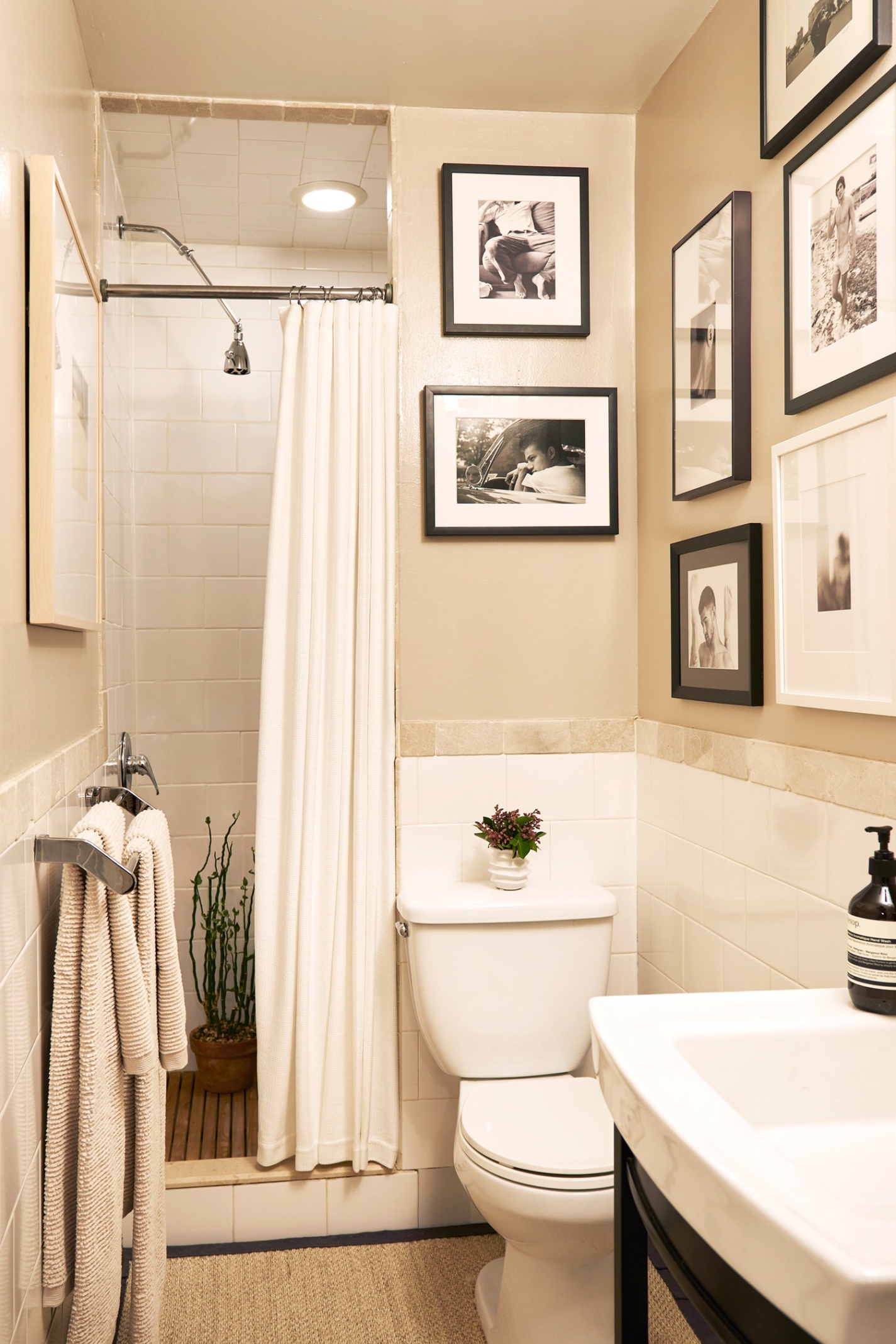 small space bathroom design ideas Niche Utama Home  Small Bathroom Ideas to Make Your Bathroom Feel Bigger